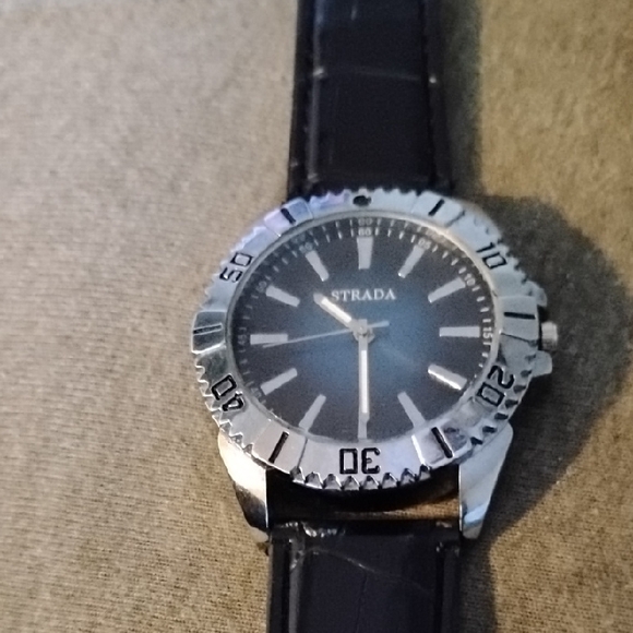 Strada Elegant Black and Silver Timepiece - Picture 1 of 4